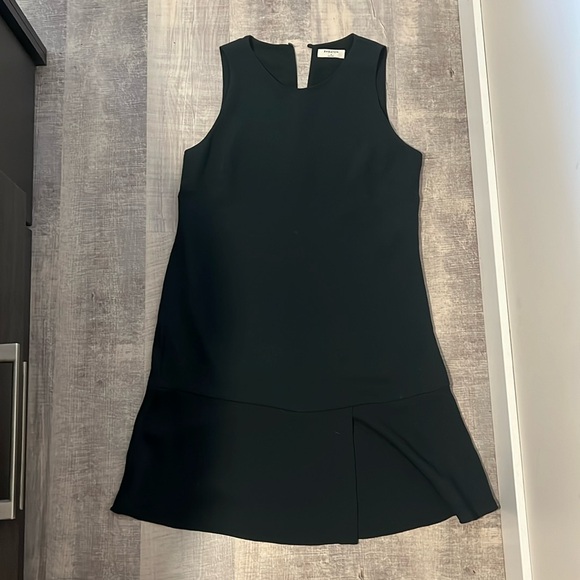 Babaton Size 4 As Described In Show - Picture 1 of 1